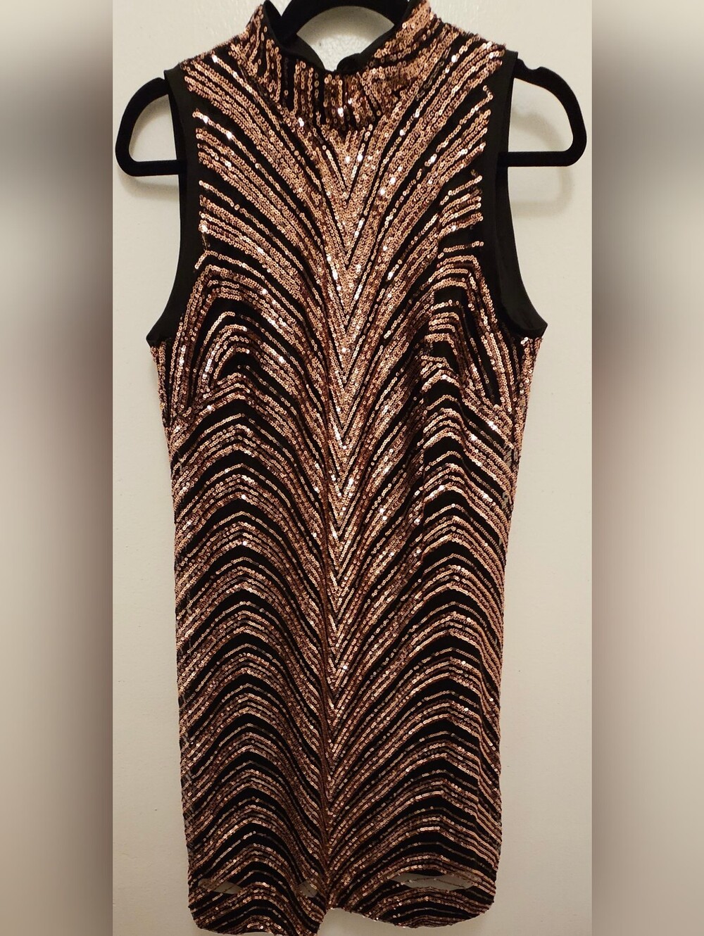 NWOT-SIGNATURE By Robbie Bee- Black & Rose Gold Sequin Halter Sleeveless Dress.